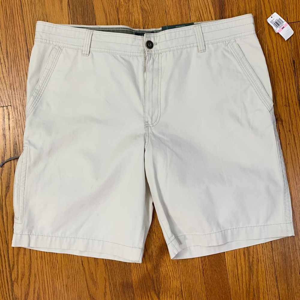 G.H. Bass & Co Canvas Terrain Short 40” Waist 10” inseam NWT
